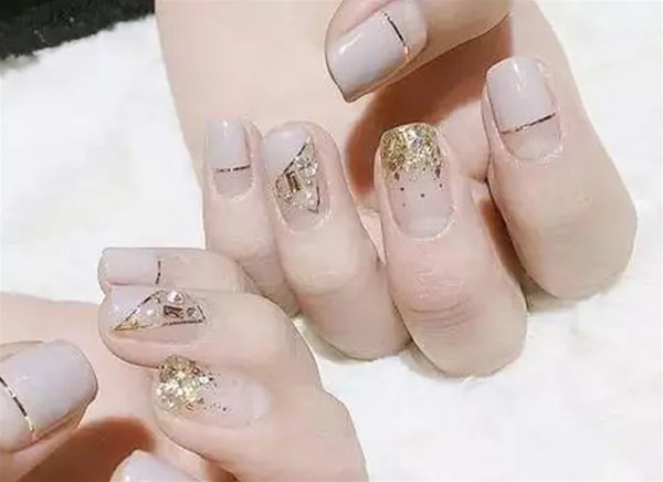 美甲培训学校教你如何拯救脆弱濒危指甲