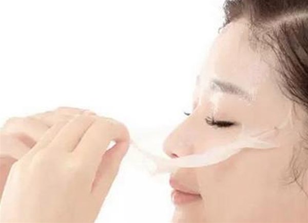 化妆学校告诉美眉们敷面膜要注意的八大事项